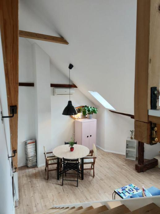 Art / Peaceful / Historical City Center Apartment Zagreb Eksteriør bilde